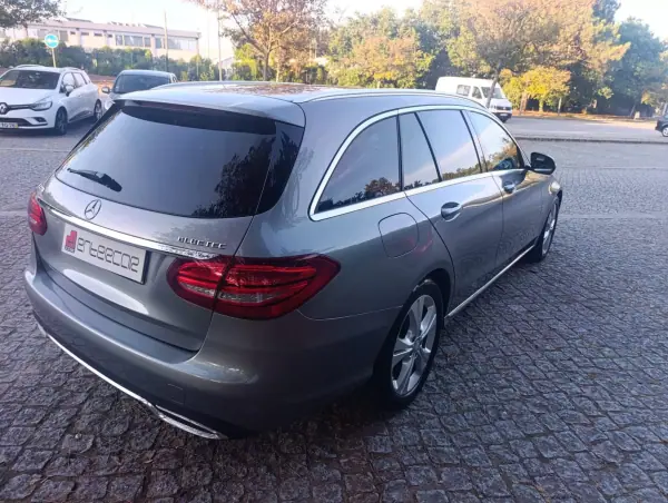 Mercedes-Benz C 220 2015 - 19500 EUR, 150000 km - AUTO.MOTO.pt - 150000km - foto 4 de 15