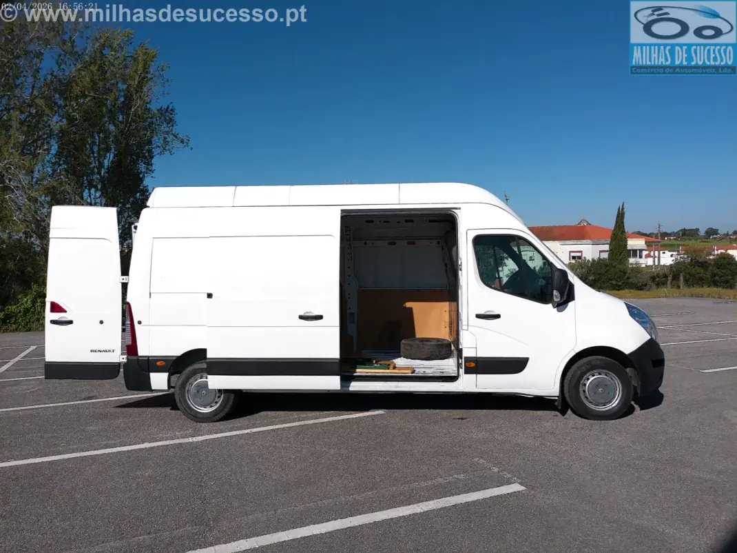 Renault 2017 - 16750 EUR, 185000 km - AUTO.MOTO.pt - 185000km - foto 16 de 21