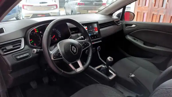 Renault Clio 2021 - 14890 EUR, 67292 km - AUTO.MOTO.pt - 67292km - foto 28 de 67