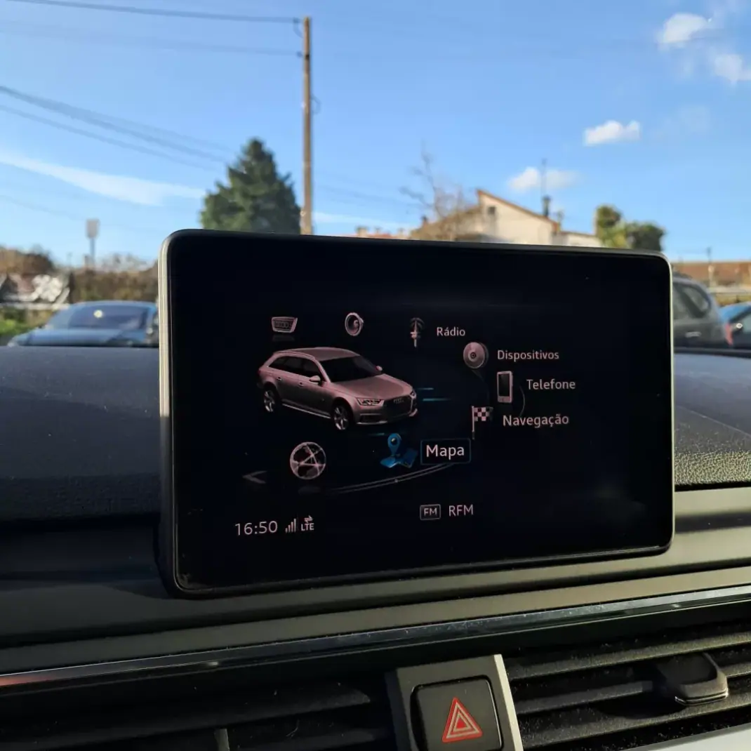 Audi A4 Avant 2017 - 22650 EUR, 126000 km - AUTO.MOTO.pt - 126000km - foto 12 de 14