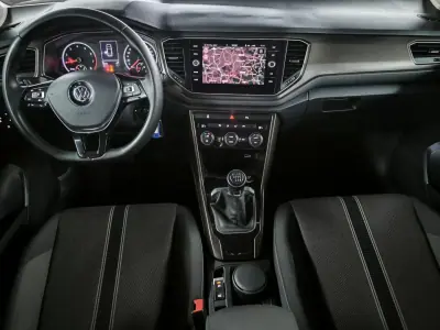 Volkswagen T-Roc 2018 - 15950 EUR, 98741 km - AUTO.MOTO.pt - 98741km - foto 15 de 34