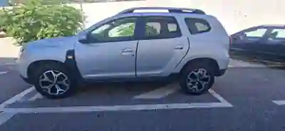 Dacia Duster 2019 - 14500 EUR, 88000 km - foto 1 de 15