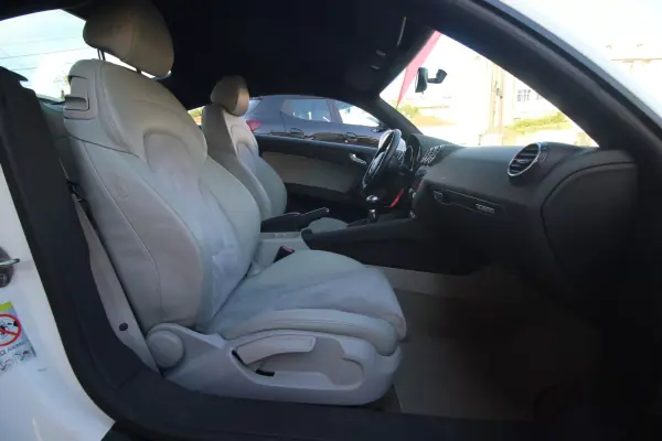 Audi TT Coupé 2014 - 15990 EUR, 211300 km - AUTO.MOTO.pt - 211300km - foto 20 de 22