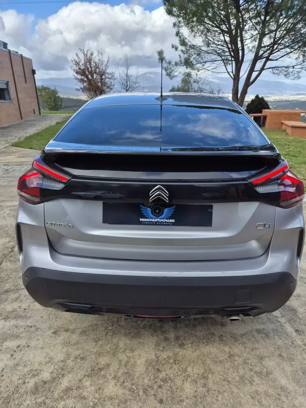 Citroën C4 2022 - 20500 EUR, 85000 km - AUTO.MOTO.pt - 85000km - foto 7 de 39