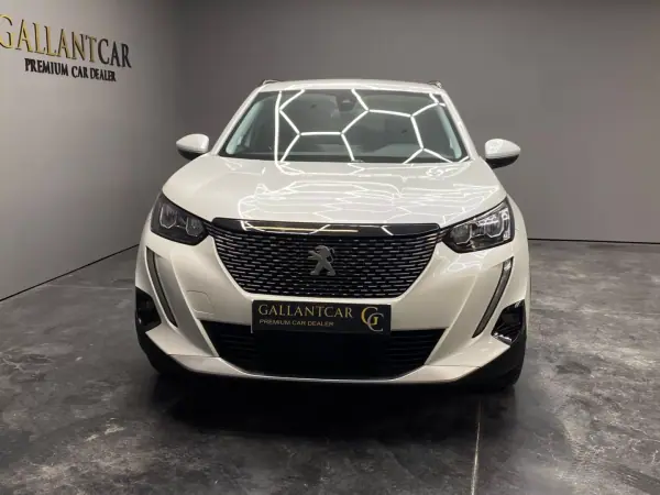 Peugeot 2008 2022 — foto 2 de 24