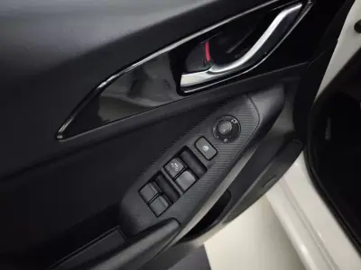 Mazda 3 2016 - 12450 EUR, 207205 km - AUTO.MOTO.pt - 207205km - foto 19 de 40