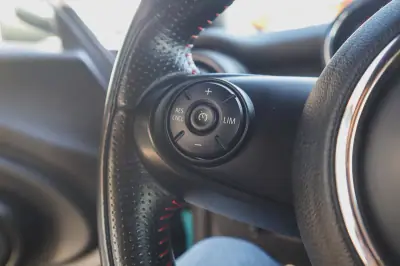 MINI One 2018 - 18980 EUR, 61420 km - AUTO.MOTO.pt - 61420km - foto 30 de 30