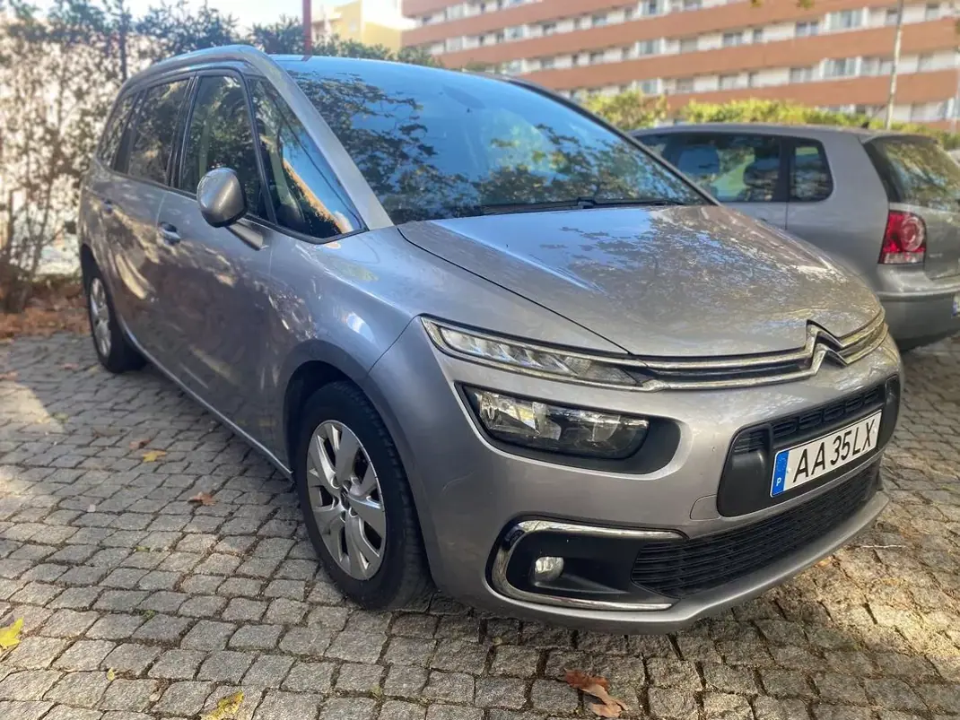 Citroën C4 Spacetourer 2020 - 17500 EUR, 220000 km - AUTO.MOTO.pt - 220000km - foto 1 de 18