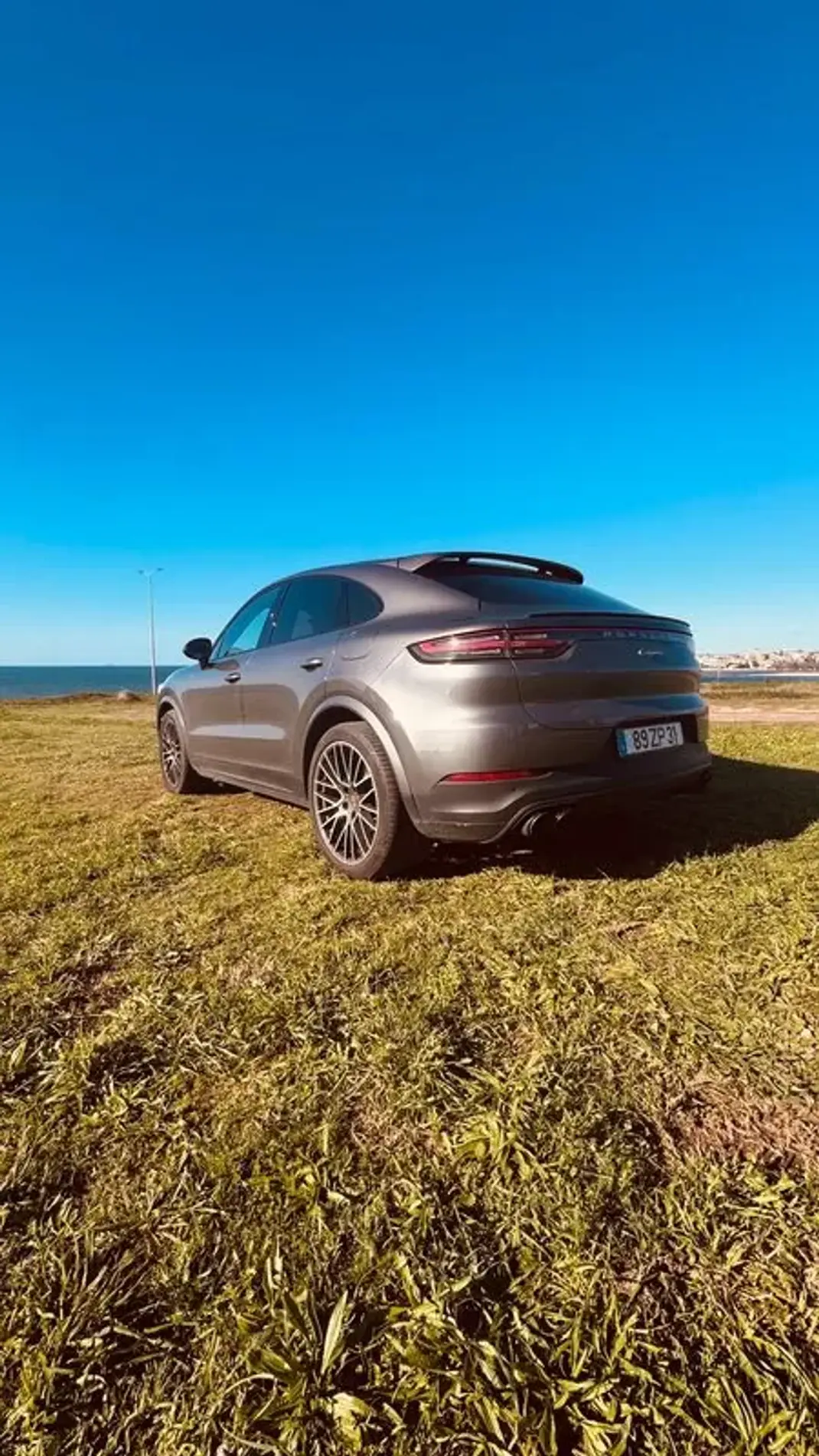 Porsche Cayenne Coupé 2019 - 57500 EUR, 247000 km - AUTO.MOTO.pt - 247000km - foto 3 de 25