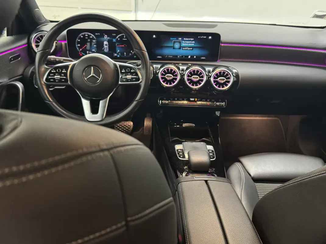 Mercedes-Benz A 180 2018 - 22990 EUR, 119000 km - AUTO.MOTO.pt - 119000km - foto 6 de 12