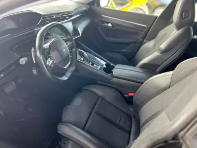 Peugeot 508 SW 2020 - 18900 EUR, 177350 km - AUTO.MOTO.pt - 177350km - foto 9 de 13