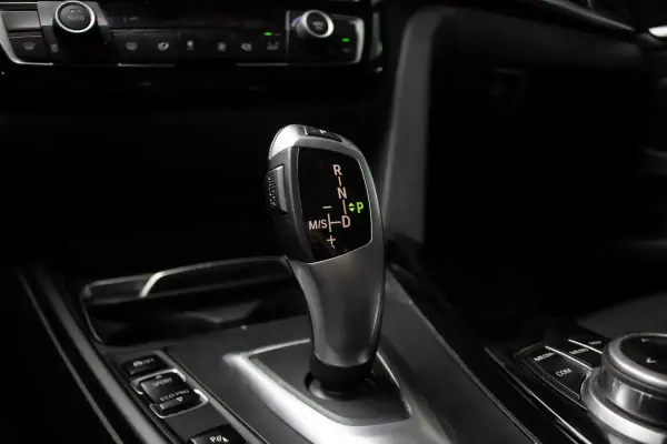 BMW 318 Gran Turismo 2019 - 21900 EUR, 233336 km - 233336km - foto 19 de 36