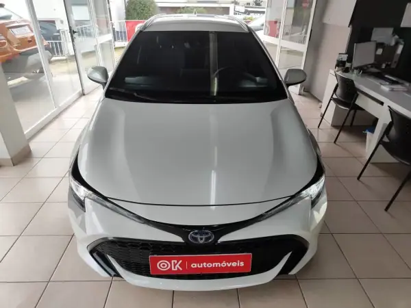 Toyota Corolla Touring Sports 2021 - 21950 EUR, 114000 km - AUTO.MOTO.pt - 114000km - foto 4 de 35