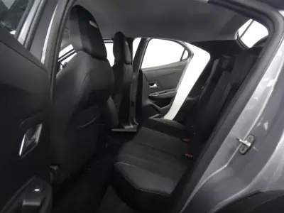 Opel Mokka-e 2023 - 20900 EUR, 11000 km - AUTO.MOTO.pt - 11000km - foto 14 de 26