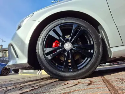 Mercedes-Benz A 180 2017 - 16900 EUR, 125000 km - AUTO.MOTO.pt - 125000km - foto 13 de 31