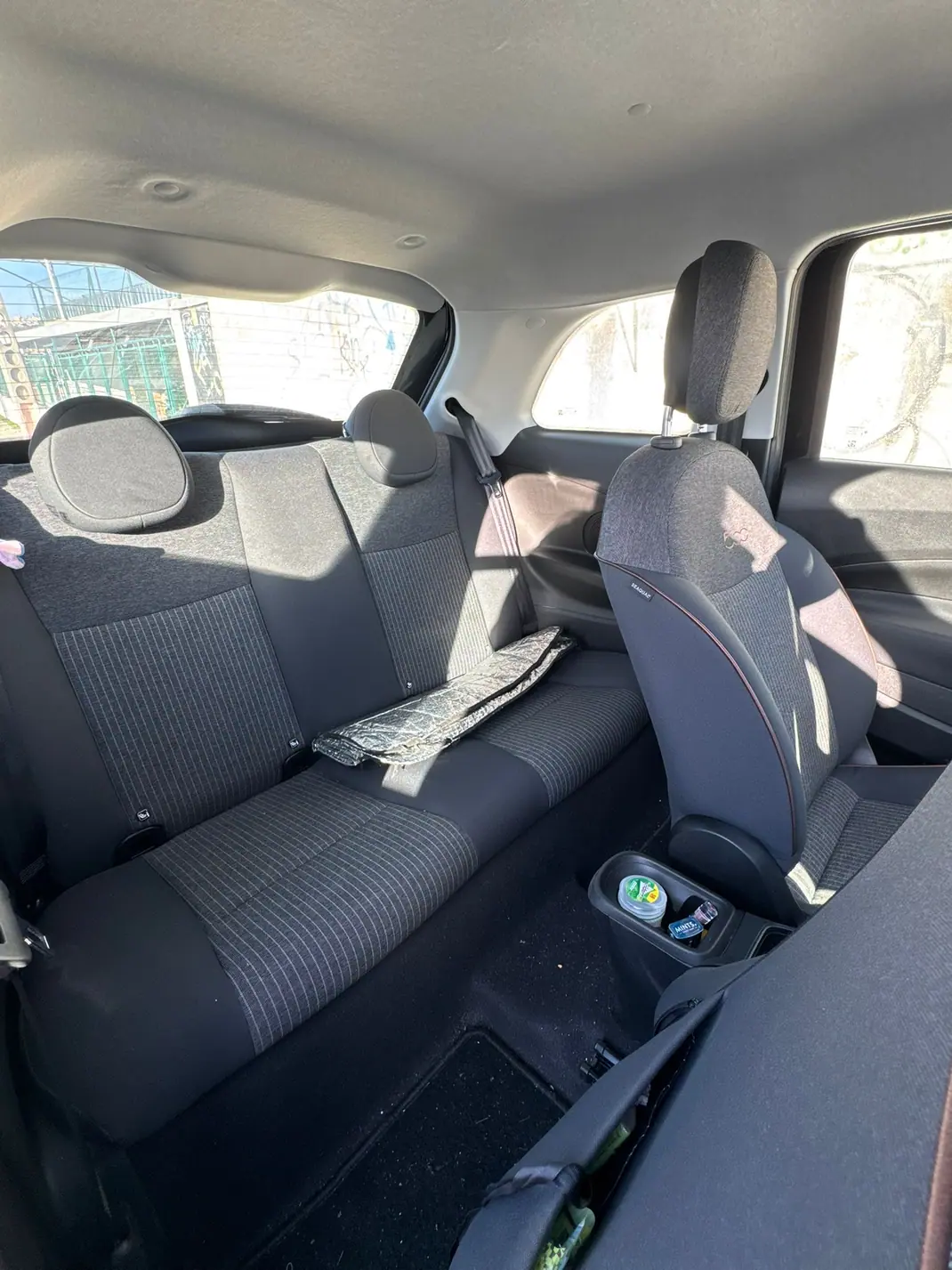 Fiat 500e 2023 - 12999 EUR, 18509 km - AUTO.MOTO.pt - 18509km - foto 4 de 5