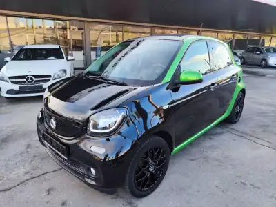 Smart ForFour 2017 - 13500 EUR, 44000 km - AUTO.MOTO.pt - 44000km - foto 5 de 46