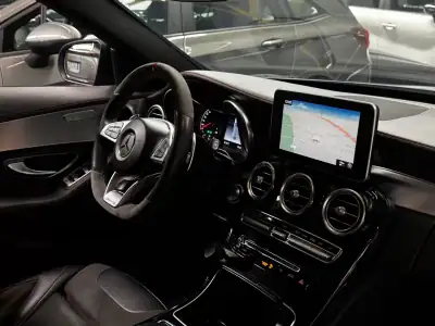 Mercedes-Benz C 43 AMG 2017 - 39990 EUR, 122655 km - AUTO.MOTO.pt - 122655km - foto 25 de 37