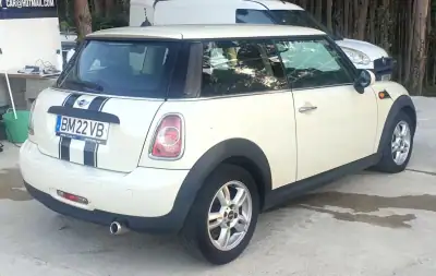 MINI One 2012 - 8990 EUR, 219000 km - AUTO.MOTO.pt - 219000km - foto 5 de 23