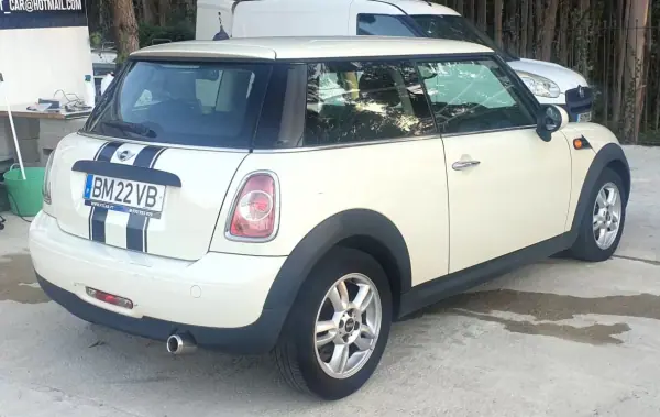 MINI One 2012 - 8990 EUR, 219000 km - AUTO.MOTO.pt - 219000km - foto 5 de 23