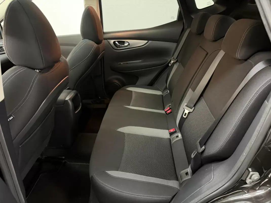 Nissan Qashqai 2018 - 17990 EUR, 145000 km - 145000km - foto 14 de 20