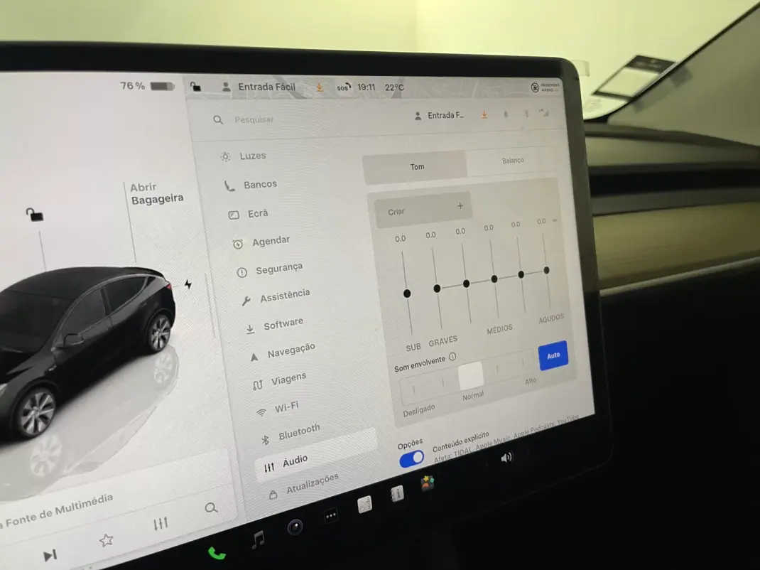 Tesla Model Y 2024 - 38500 EUR, 68000 km - AUTO.MOTO.pt - 68000km - foto 27 de 43
