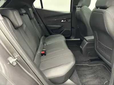 Peugeot 2008 2023 - 22390 EUR, 15000 km - 15000km - foto 10 de 13