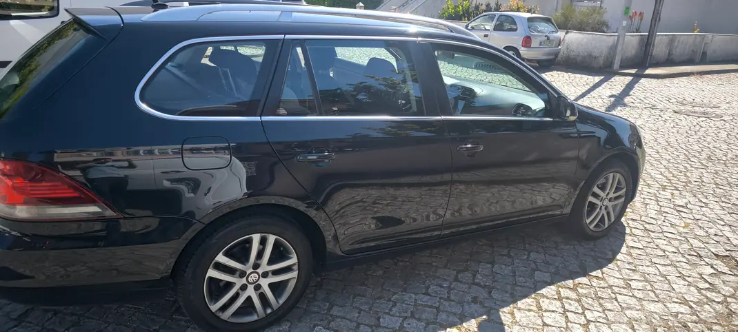 Volkswagen Golf Variant 2010 - 6500 EUR, 138000 km - AUTO.MOTO.pt - 138000km - foto 3 de 8