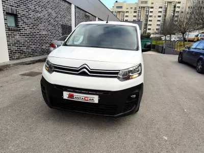 Citroën Berlingo 1.6 HDI ,3 Lug. Longa , Iva dedutivel 2019 - 13480 EUR, 182000 km - AUTO.MOTO.pt - 182000km - foto 12 de 28