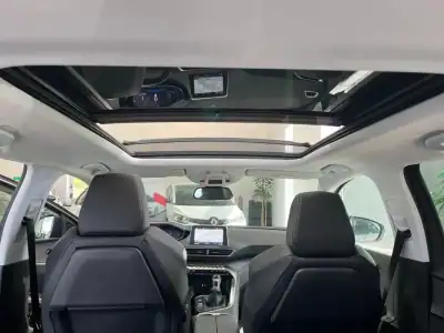 Peugeot 5008 2017 - 22500 EUR, 161123 km - AUTO.MOTO.pt - 161123km - foto 42 de 47