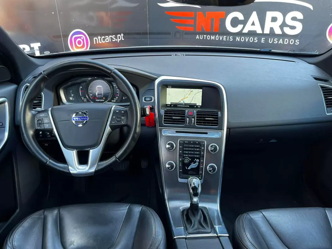Volvo XC 60 2016 - 22900 EUR, 182664 km - AUTO.MOTO.pt - 182664km - foto 10 de 18