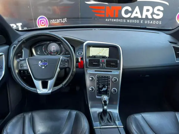 Volvo XC 60 2016 - 22900 EUR, 182664 km - AUTO.MOTO.pt - 182664km - foto 10 de 18