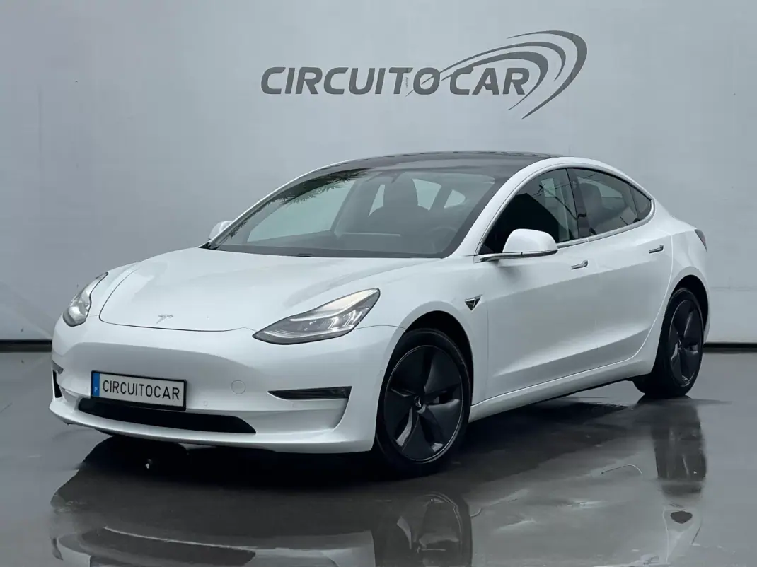Tesla Model 3 2020 - 25995 EUR, 80043 km - AUTO.MOTO.pt - 80043km - foto 1 de 43