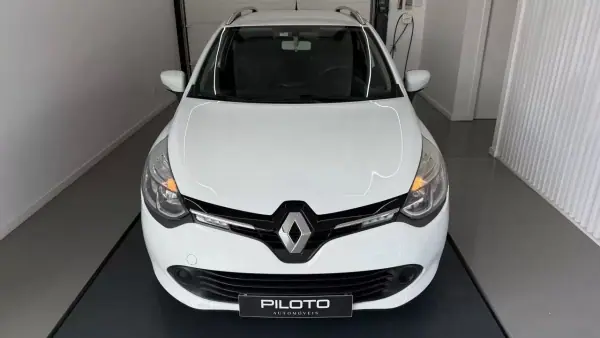 Renault Clio Sport Tourer 2013 - 9990 EUR, 167795 km - AUTO.MOTO.pt - 167795km - foto 3 de 26