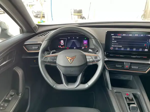 Cupra Formentor 2023 - 26500 EUR, 14000 km - AUTO.MOTO.pt - 14000km - foto 7 de 17