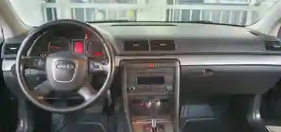Audi A4 2007 - 5000 EUR, 318000 km - AUTO.MOTO.pt - 318000km - foto 5 de 10