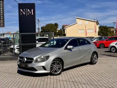 Mercedes-Benz A 180 2018 - 17500 EUR, 155000 km - 155000km - foto 1 de 19