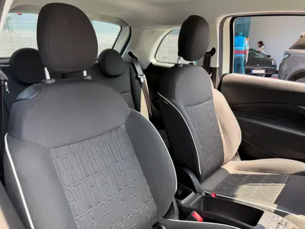 Fiat 500e 2022 - 17000 EUR, 8900 km - AUTO.MOTO.pt - 8900km - foto 9 de 12