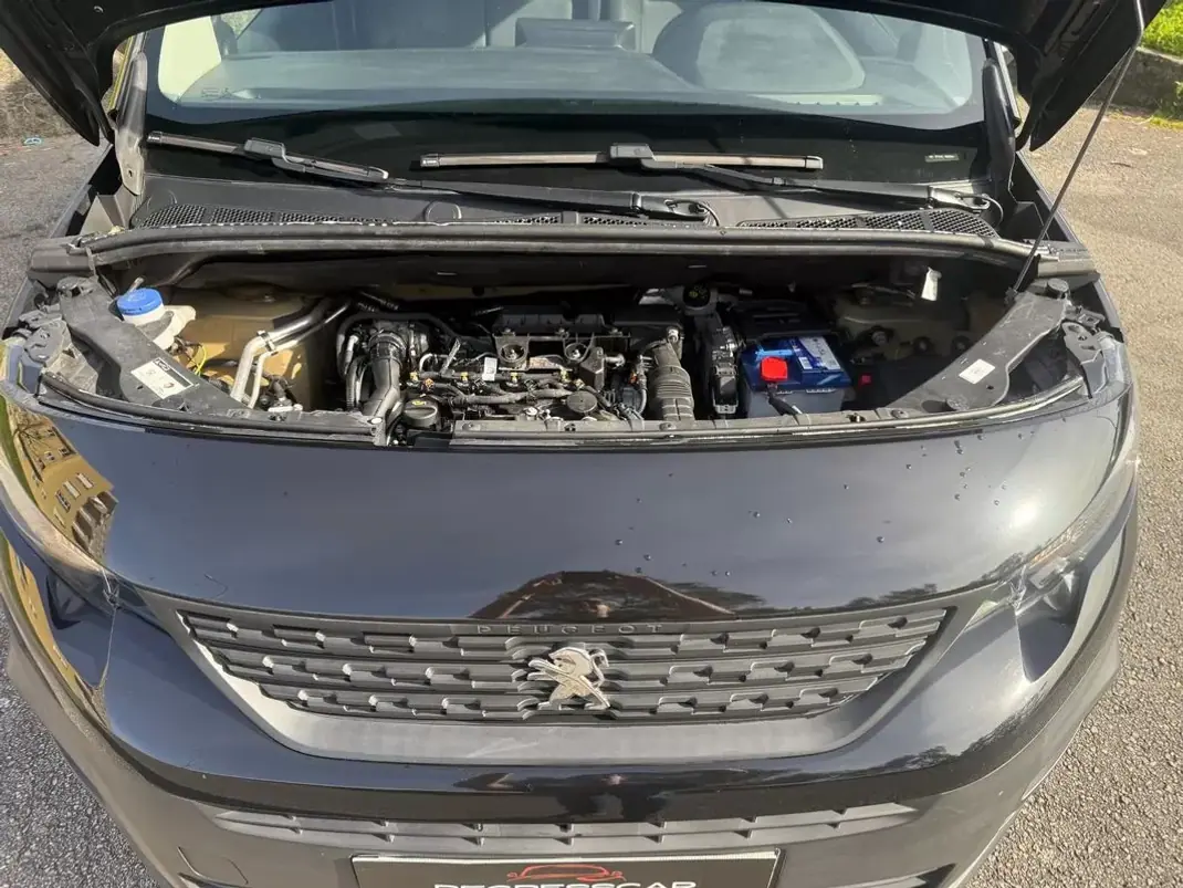 Peugeot PARTNER GIRAFON 2019 - 10900 EUR, 186000 km - AUTO.MOTO.pt - 186000km - foto 25 de 27