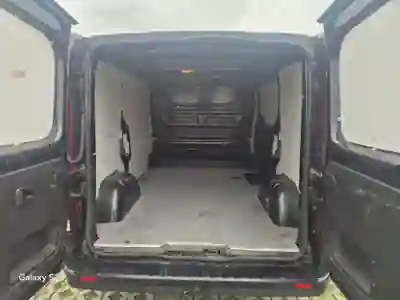 Opel Vivaro 2018 - 12900 EUR, 220000 km - AUTO.MOTO.pt - 220000km - foto 7 de 12