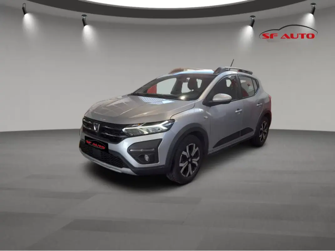 Dacia Sandero 2022 - 15500 EUR, 86971 km - AUTO.MOTO.pt - 86971km - foto 1 de 17