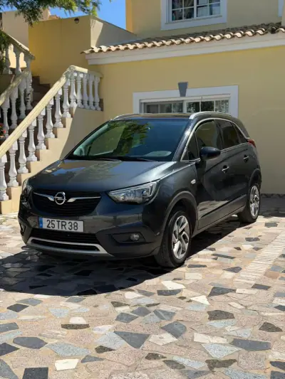Opel Crossland X 2017 - 11900 EUR, 88005 km - AUTO.MOTO.pt - 88005km - foto 2 de 9