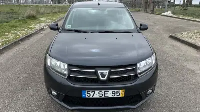 Dacia Sandero 2016 - 5950 EUR, 150000 km - AUTO.MOTO.pt - 150000km - foto 3 de 15