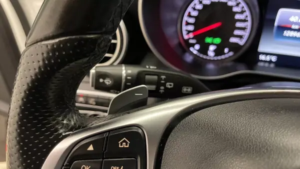 Mercedes-Benz C 43 AMG 2016 - 39990 EUR, 128967 km - AUTO.MOTO.pt - 128967km - foto 37 de 55