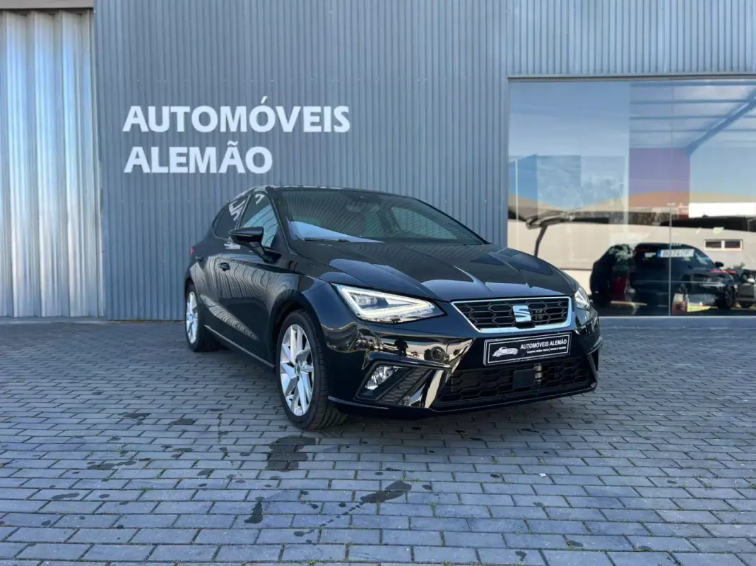 SEAT Ibiza 2025 - 19750 EUR, 19500 km - AUTO.MOTO.pt - 19500km - foto 3 de 22