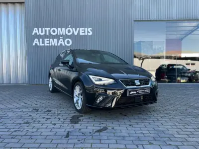 SEAT Ibiza 2025 - 19750 EUR, 19500 km - AUTO.MOTO.pt - 19500km - foto 3 de 22