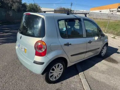 Renault Modus 2005 - 2500 EUR, 284633 km - AUTO.MOTO.pt - 284633km - foto 4 de 17