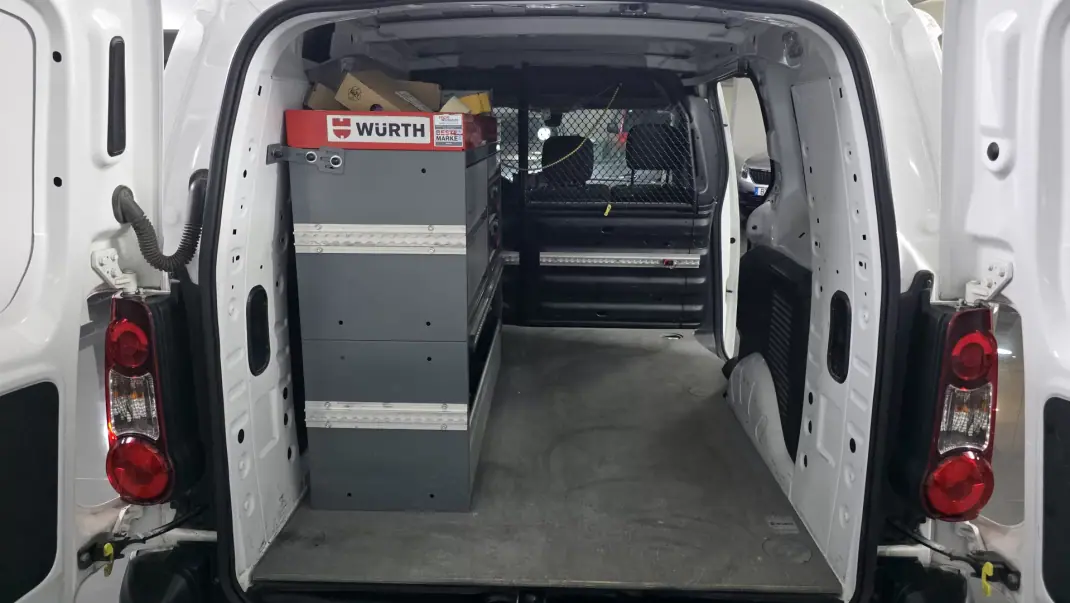 Citroën Berlingo 1.6 Bluehdi L2 100 cv longa C Iva 2018 - 16990 EUR, 67000 km - AUTO.MOTO.pt - 67000km - foto 14 de 41