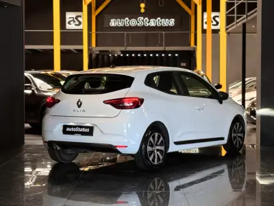 Renault Clio 2023 - 14990 EUR, 110600 km - AUTO.MOTO.pt - 110600km - foto 7 de 22