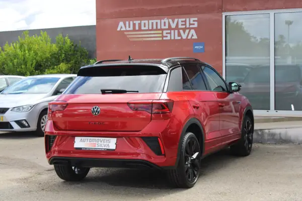 Volkswagen T-Roc 2024 - 31990 EUR, 30000 km - AUTO.MOTO.pt - 30000km - foto 14 de 47